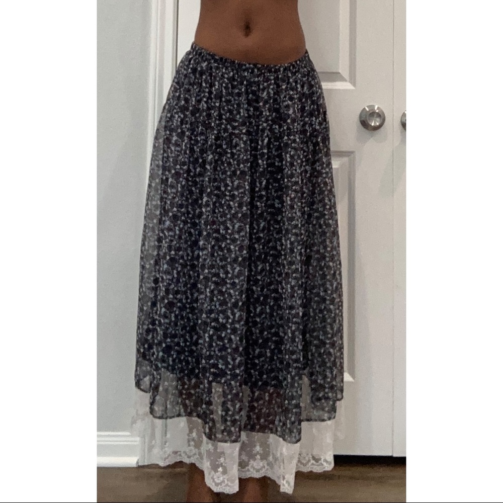 Floral blue maxi skirt with white lace